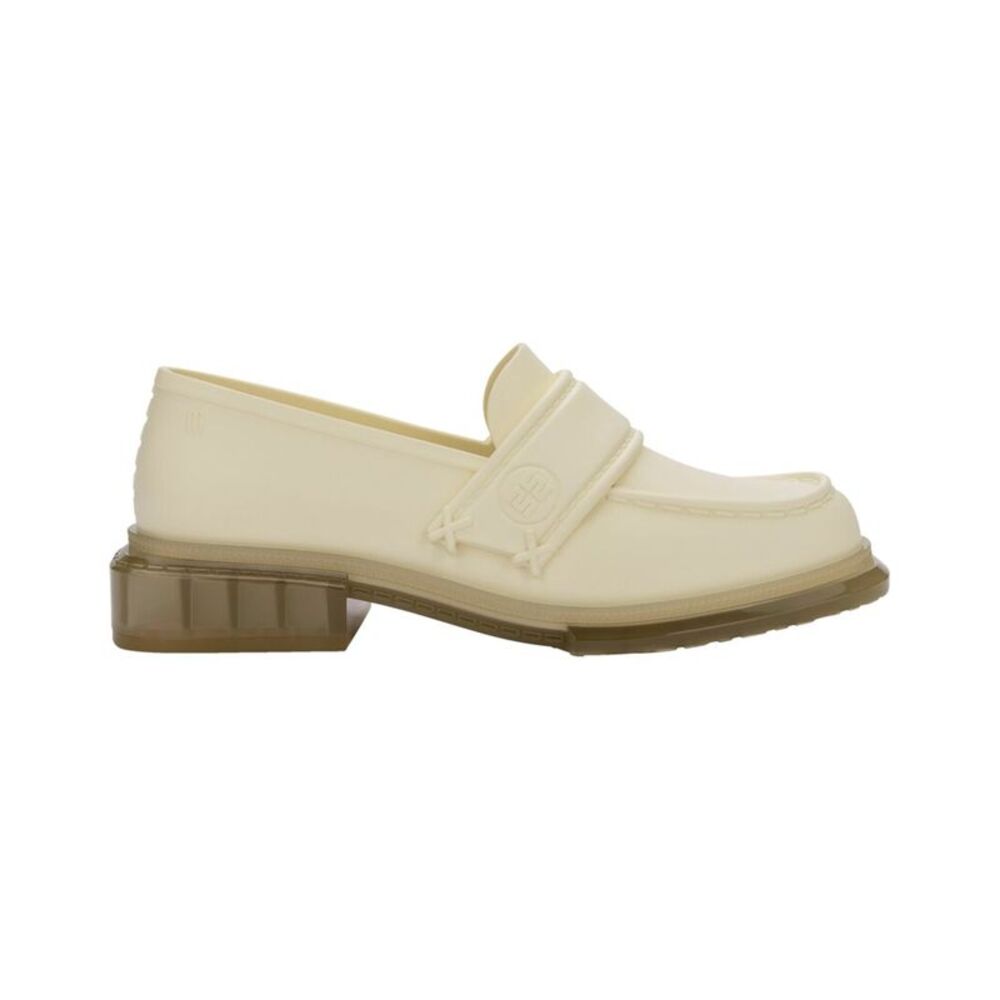 Melissa Shoes Spencer Closed-Toe Shoe, Beige